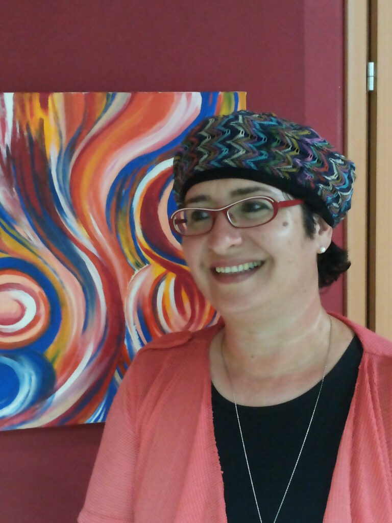 רכזת המסלול לימודי אמנות: גב' אורנה סגל